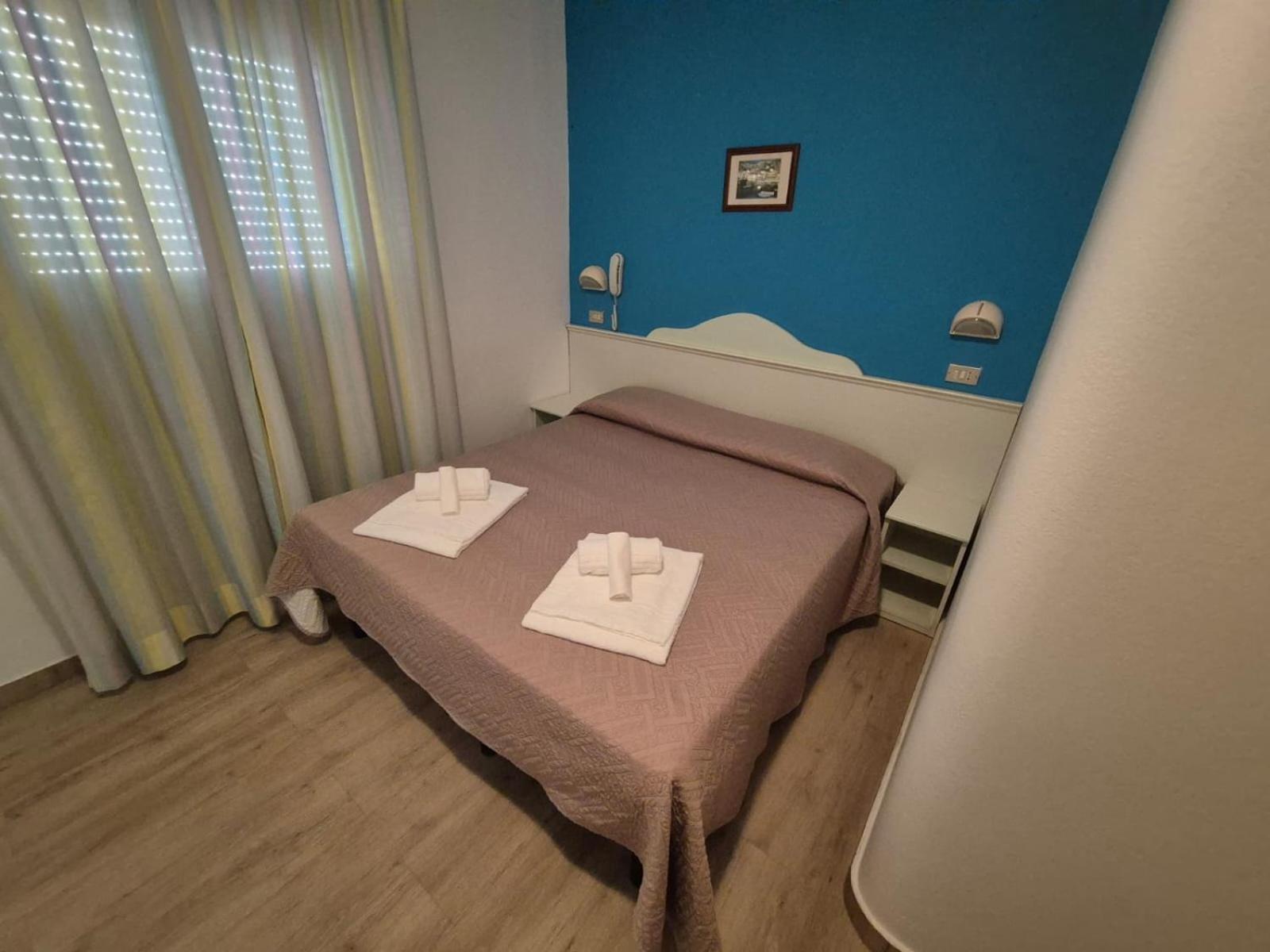 Hotel Rex Misano Adriatico Buitenkant foto